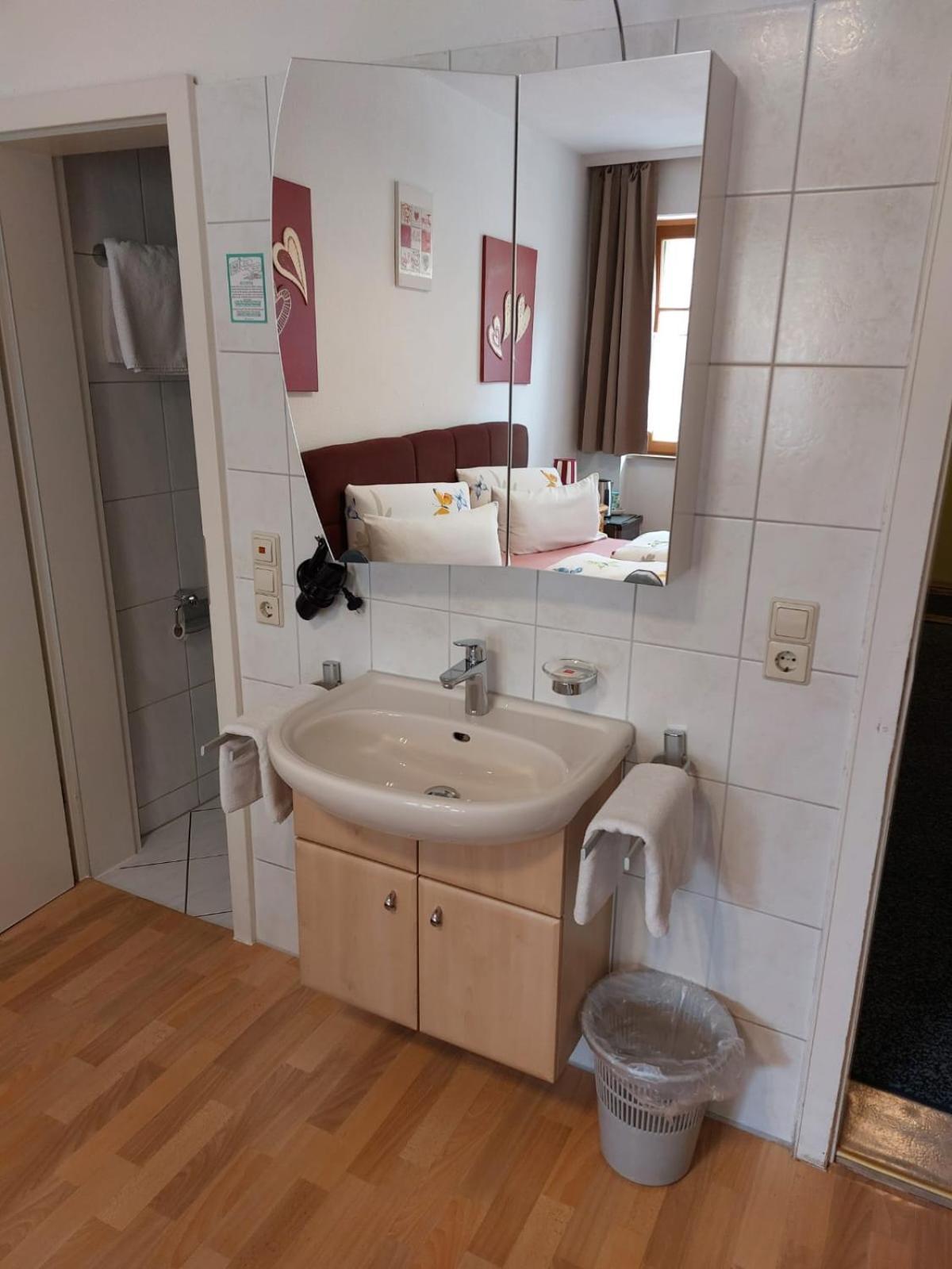 Schwabenstuben Doppelzimmer Meersburg Exterior foto